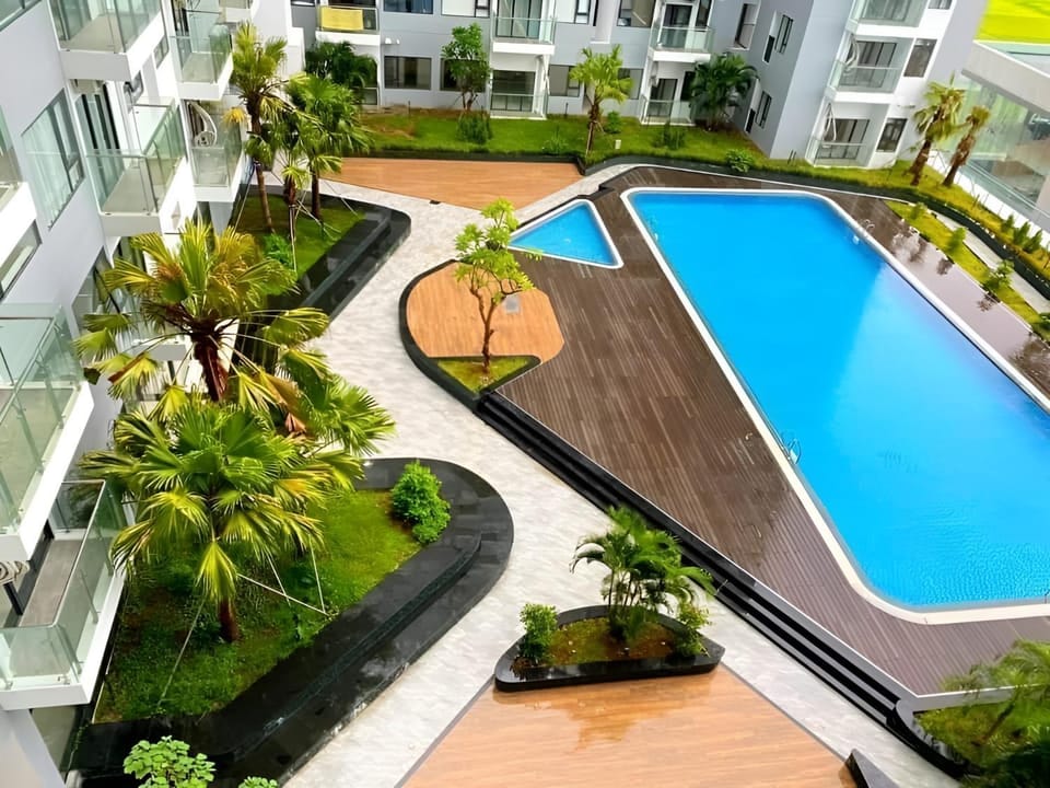 Garden, Swimming pool