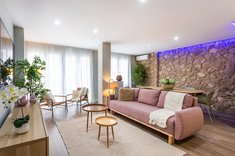 Living room, Seating area