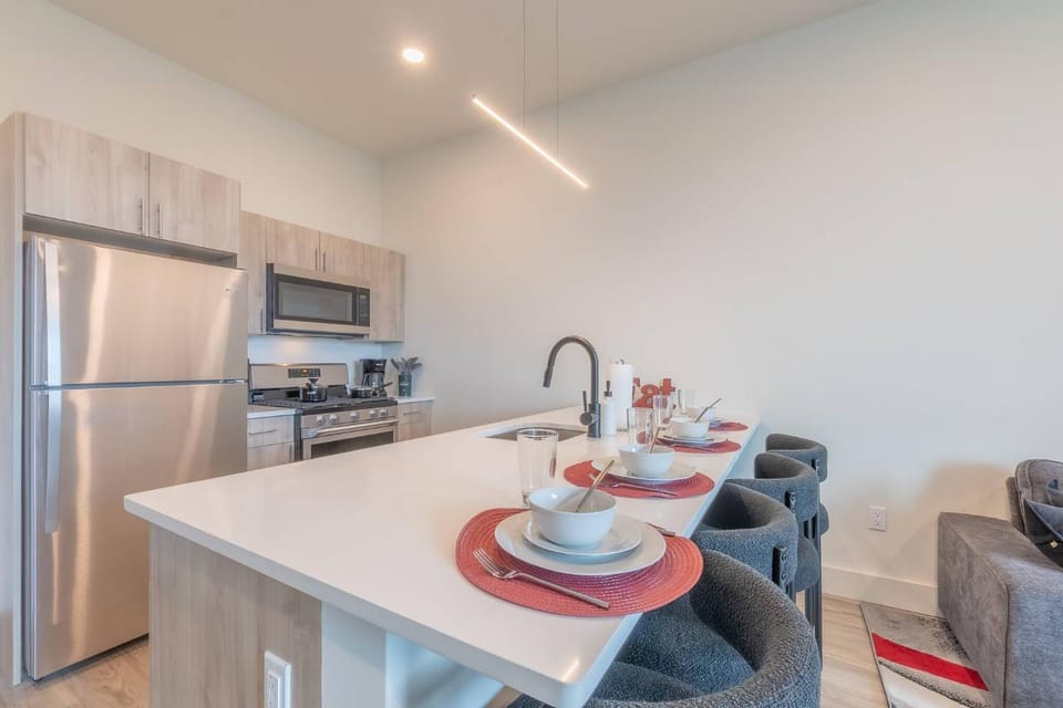 Coffee/tea facilities, Kitchen or kitchenette, Seating area, Dining area, Breakfast