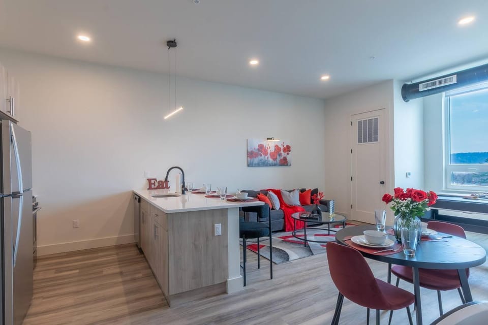 Living room, Photo of the whole room, Seating area, Dining area