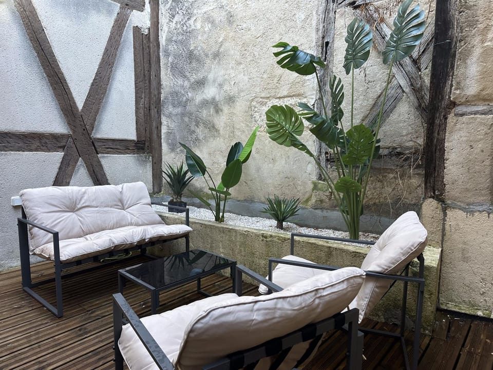 Patio, Balcony/Terrace