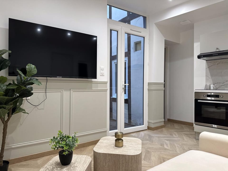 TV and multimedia, Living room