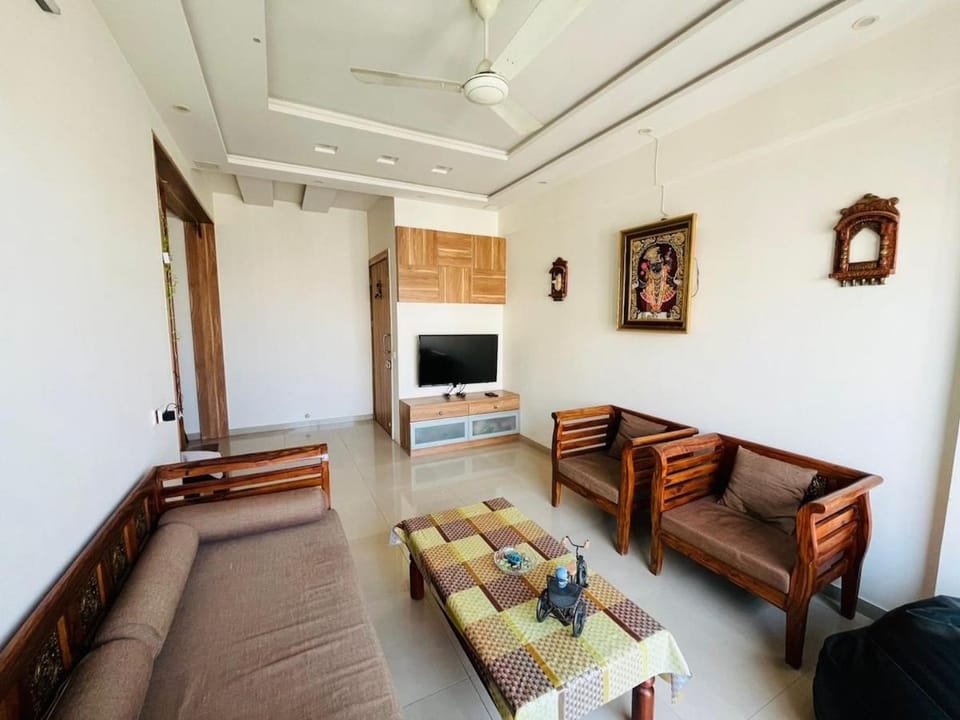 Communal lounge/ TV room, TV and multimedia, Living room, Seating area