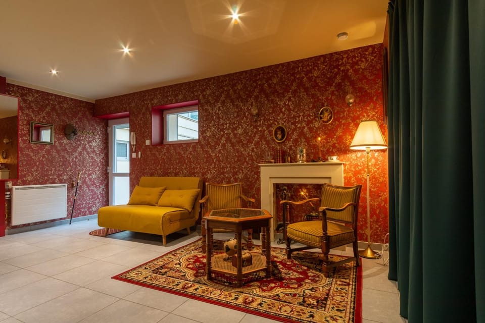 Living room, Decorative detail