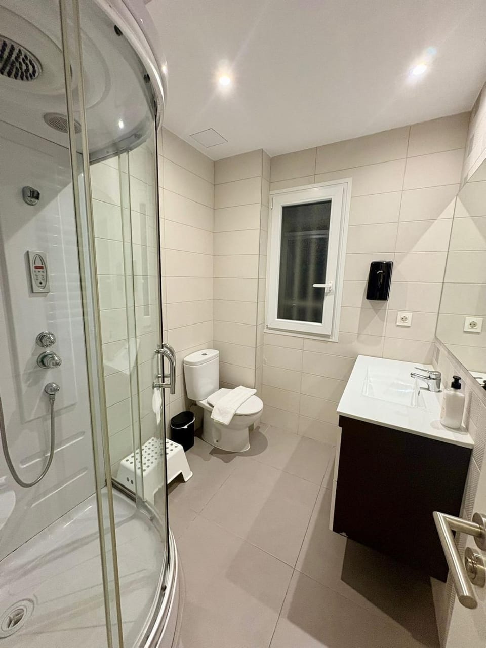 Retiro Residence Geranio Apartment in Madrid