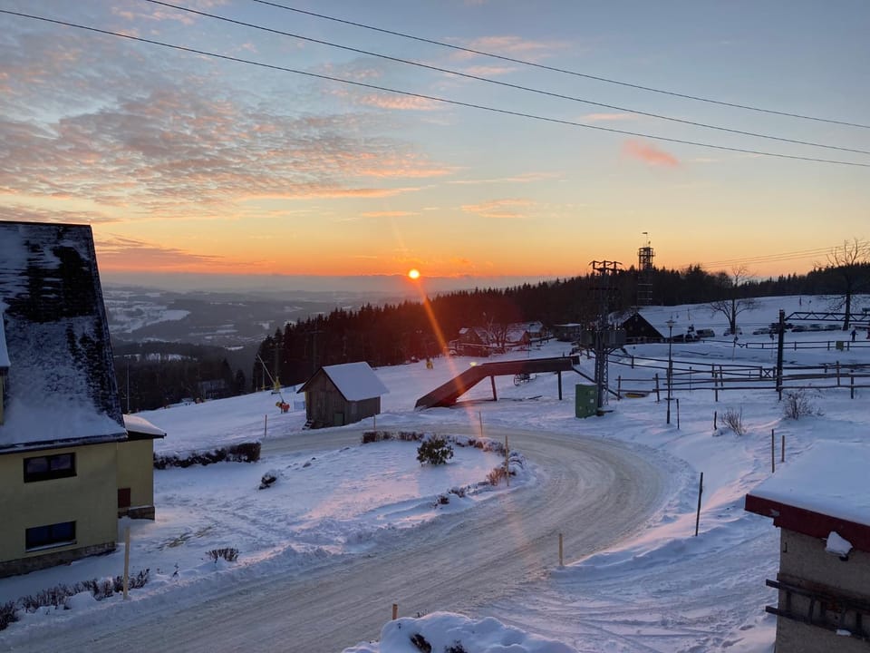Neighbourhood, Natural landscape, Winter, Sunset
