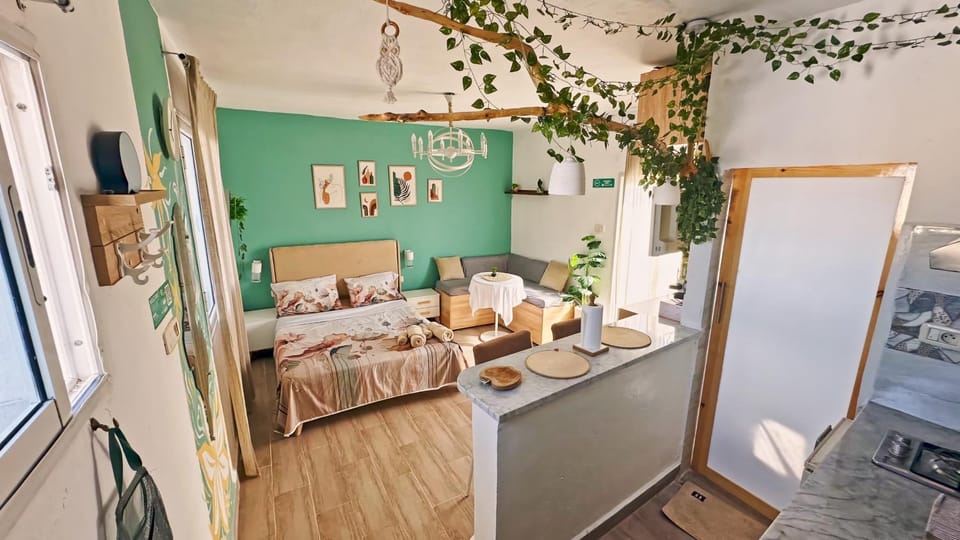 Bathroom, Living room, Dining area, Bedroom, kitchen