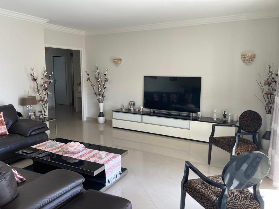Superbe appartement 2 chambres à 2km centre Cannes Apartment in Cannes