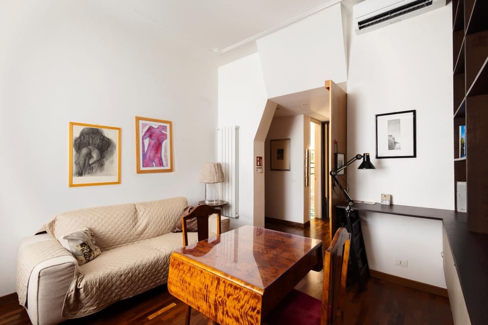 Bed, Living room, Photo of the whole room, Seating area, Bedroom, wardrobe
