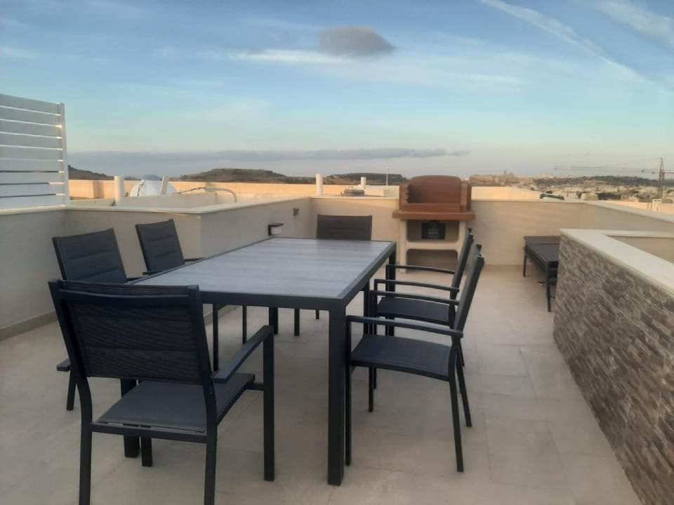 Sunsets Duplex Penthouse Gozo Apartment in Malta
