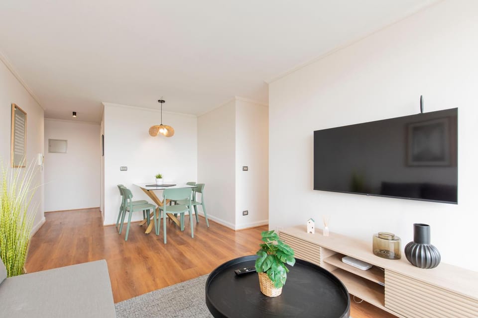 Costanera Center - vistas, metro, parking mm275 Apartment in Providencia