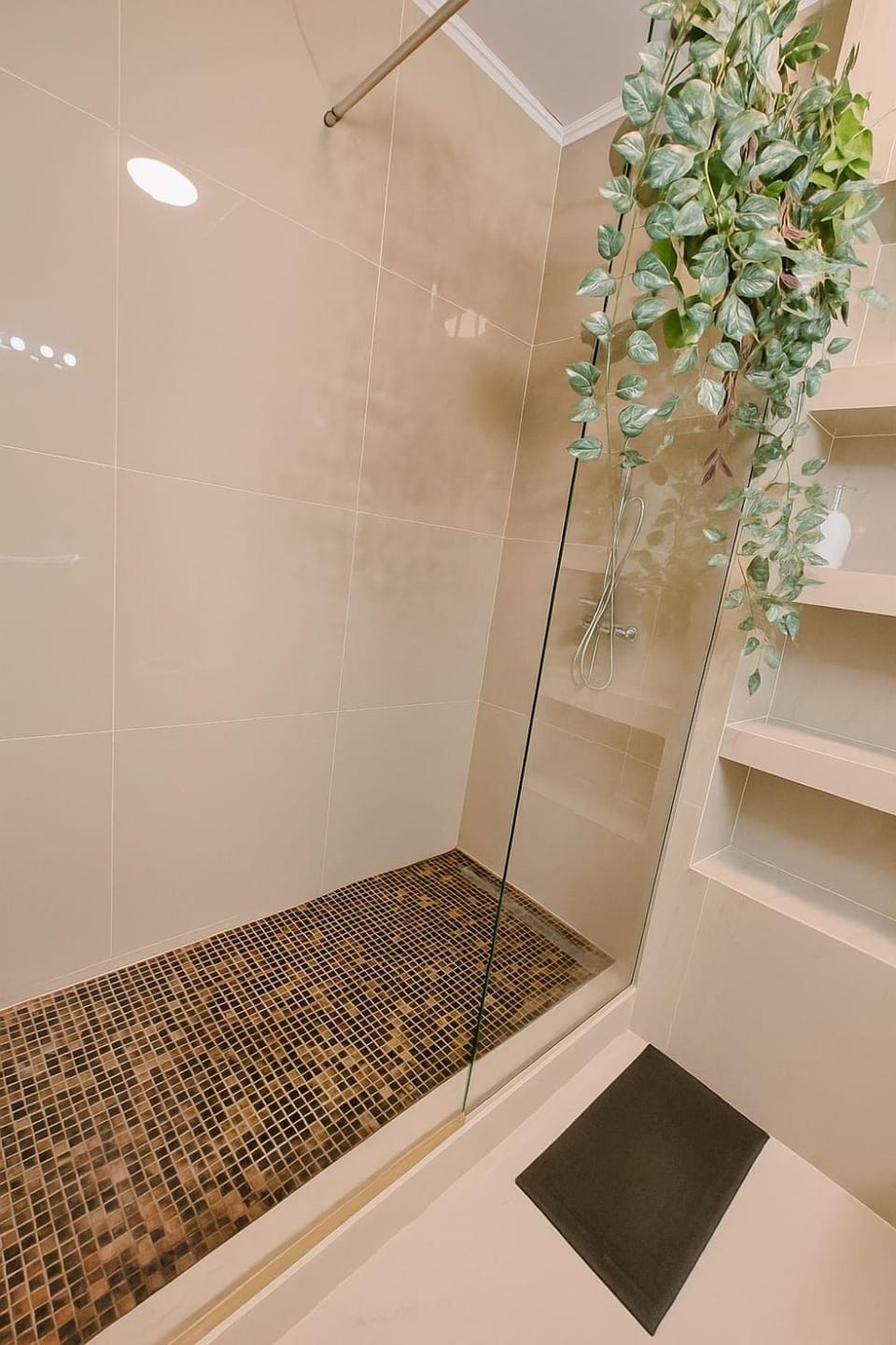 Golden Glow Studio - Elegant Retreat in Bucharest Apartment in Bucharest
