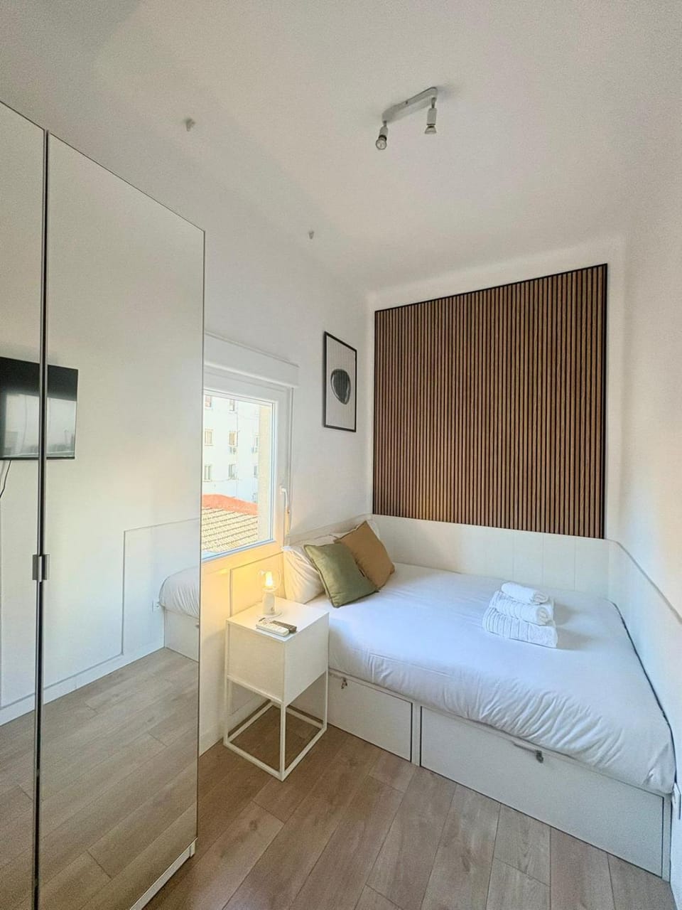 Retiro Residence Jade Apartment in Madrid