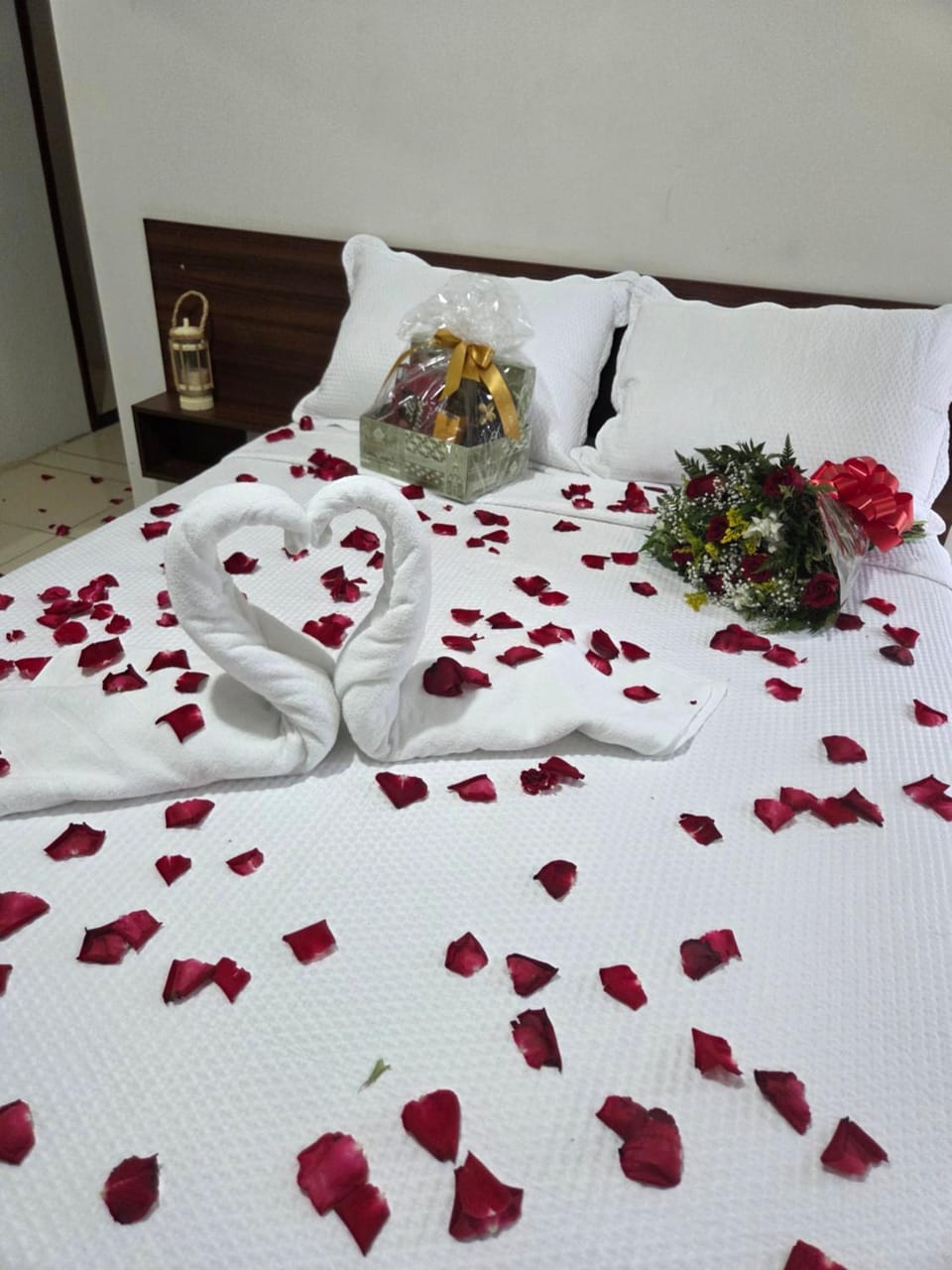 Bed, wedding
