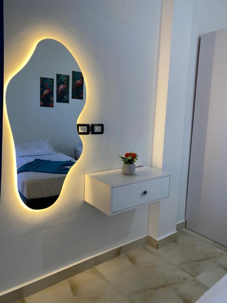 Bed, Photo of the whole room