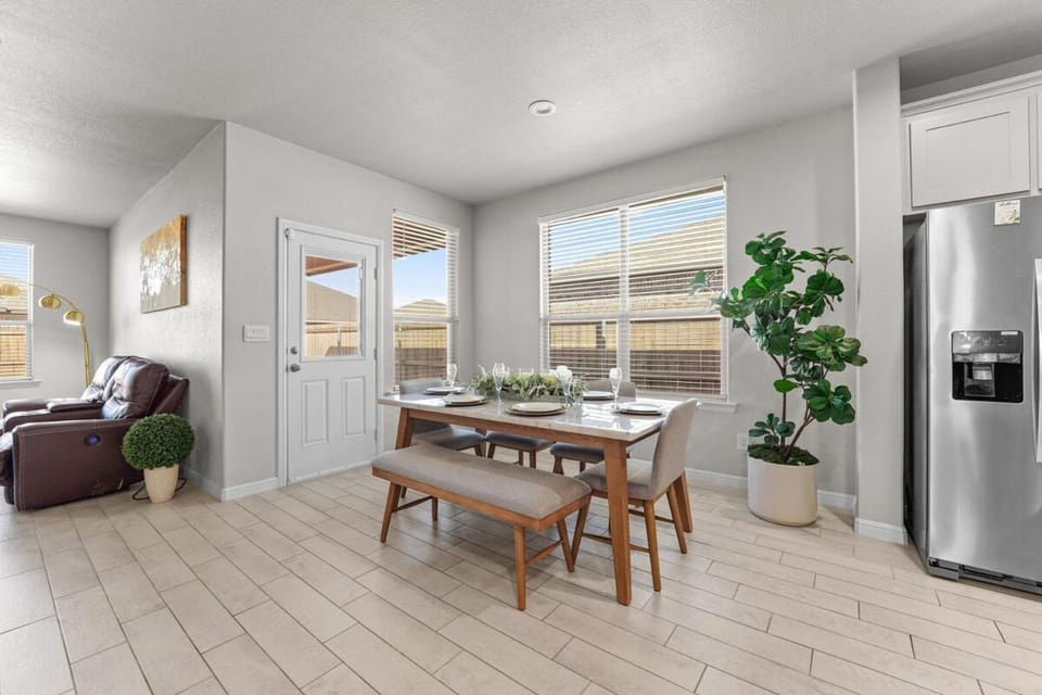 Luxury 3BR House near Airport in Midland TX House in Midland
