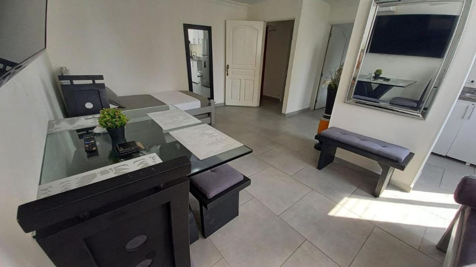 Apartamento Cerca a la playa, Piscina, Wifi, AC Apartment in Cartagena