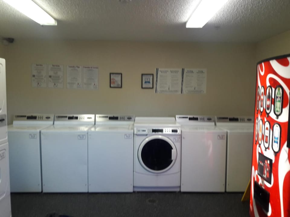 InTown Suites Extended Stay San Antonio TX - Nacogdoches Road Hotel in San Antonio