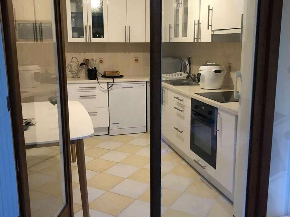 Chambre Privée Cosy- Dans Appartement Moderne en Colocation- Tram A -P2-4 Apartment in Nouvelle-Aquitaine