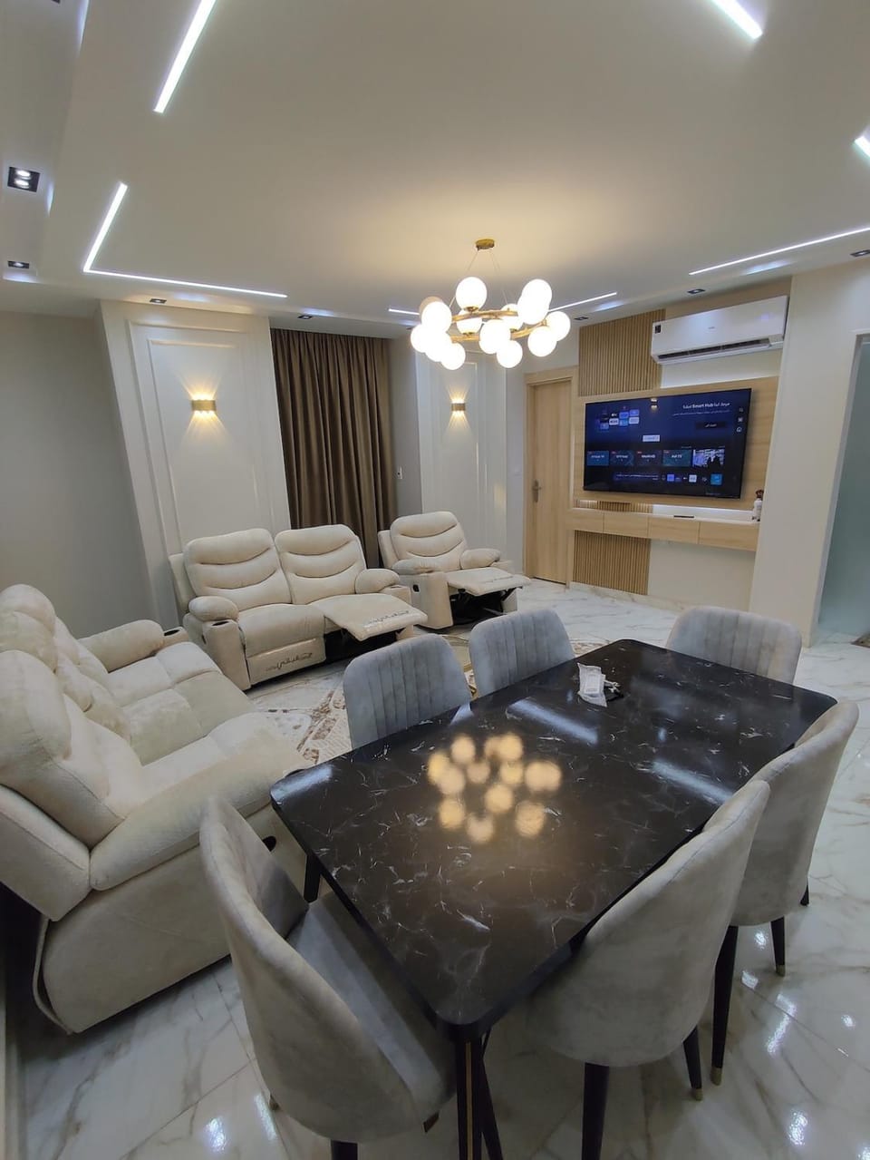 TV and multimedia, Living room, Seating area
