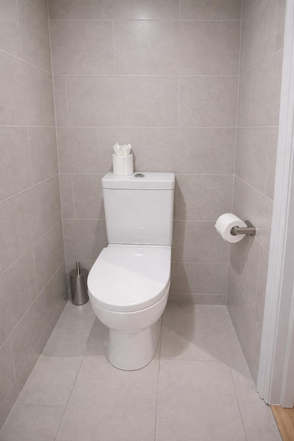 Spacious 2BR Apartment I 3-Min Walk to Mile End Station I Sleeps 5 I Near Queen Mary Uni Apartment in London