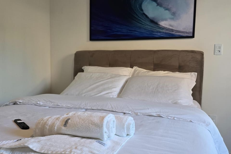 Bedroom, locker, wardrobe, air conditioner