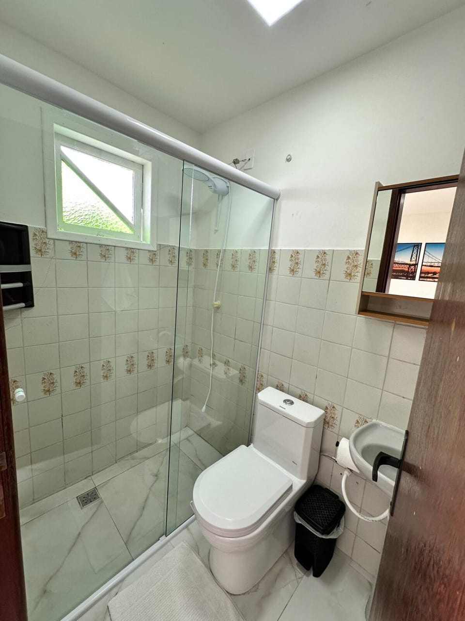 Casa com Churrasqueira poucos metros da Praia House in Florianopolis