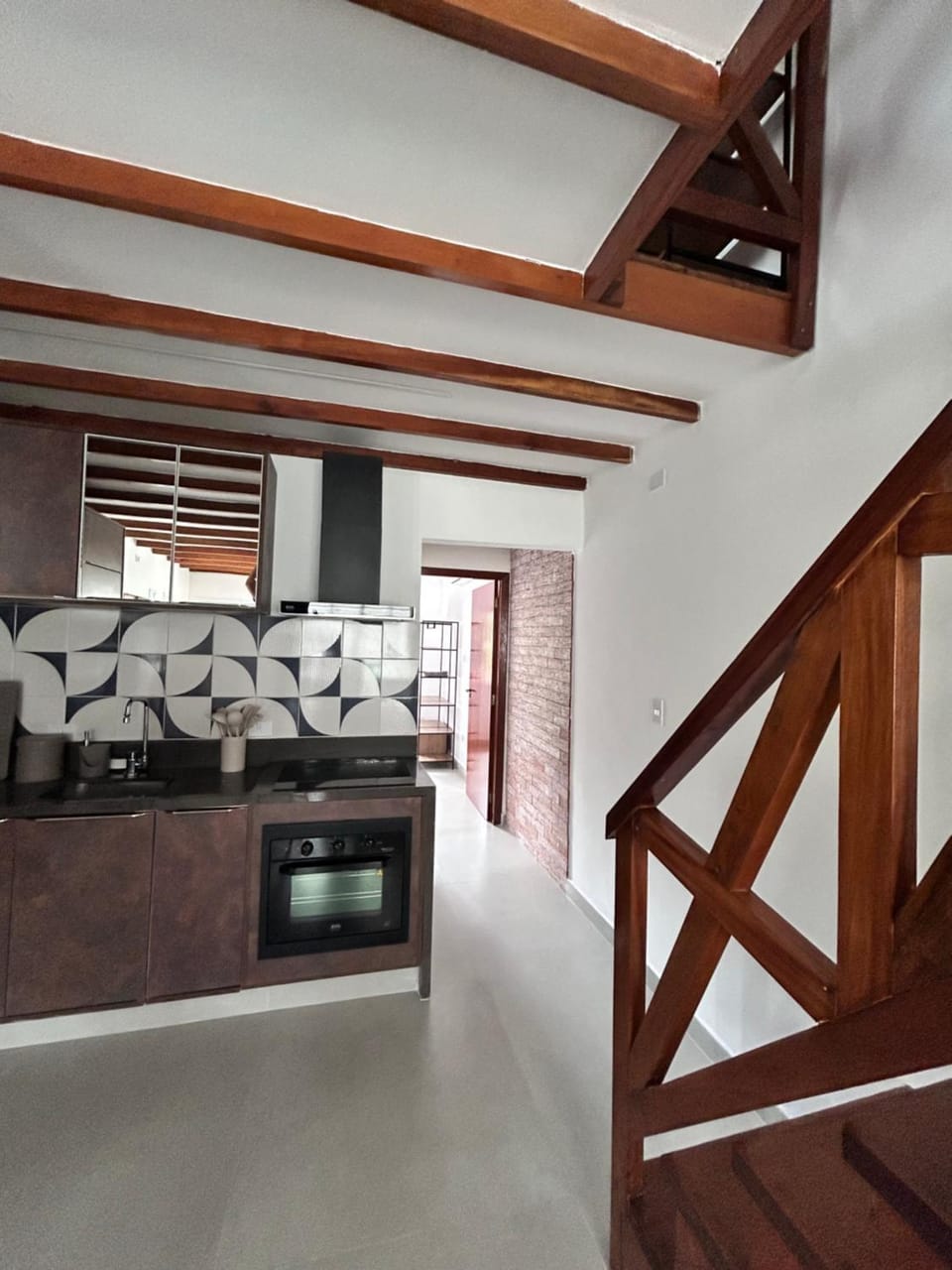 Apê Charmoso com Mezanino em Juquehy - A propriedade não fornece roupas de cama e banho Apartment in São Sebastião