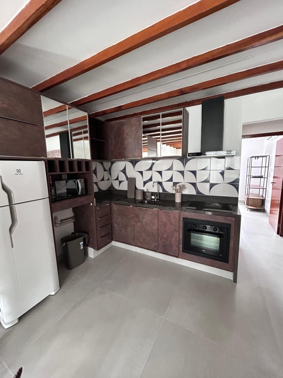 Apê Charmoso com Mezanino em Juquehy - A propriedade não fornece roupas de cama e banho Apartment in São Sebastião