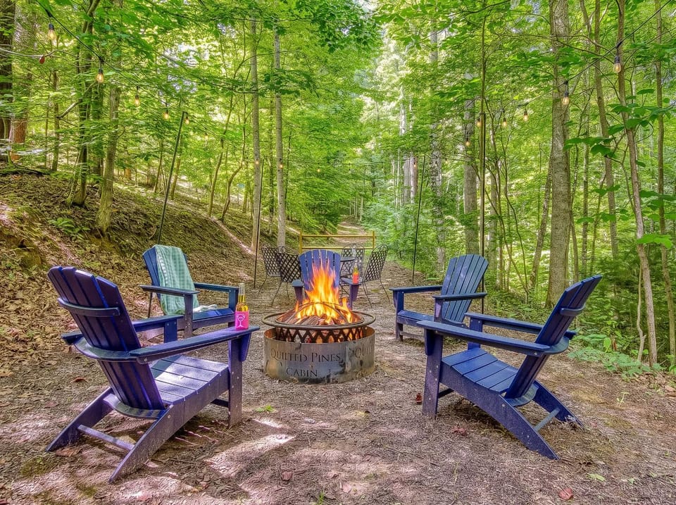 Quilted Pines - Pool, Fire Pit, & Dog Friendly! House in Sevier County
