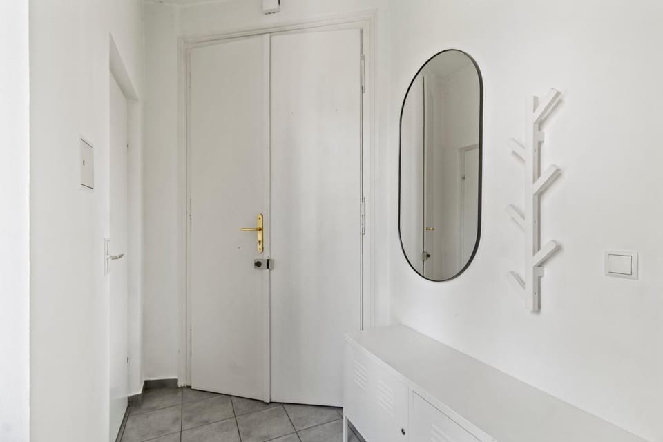 Designer Flat I 5 Minutes to Metro I Fast Wifi Apartment in Vienna