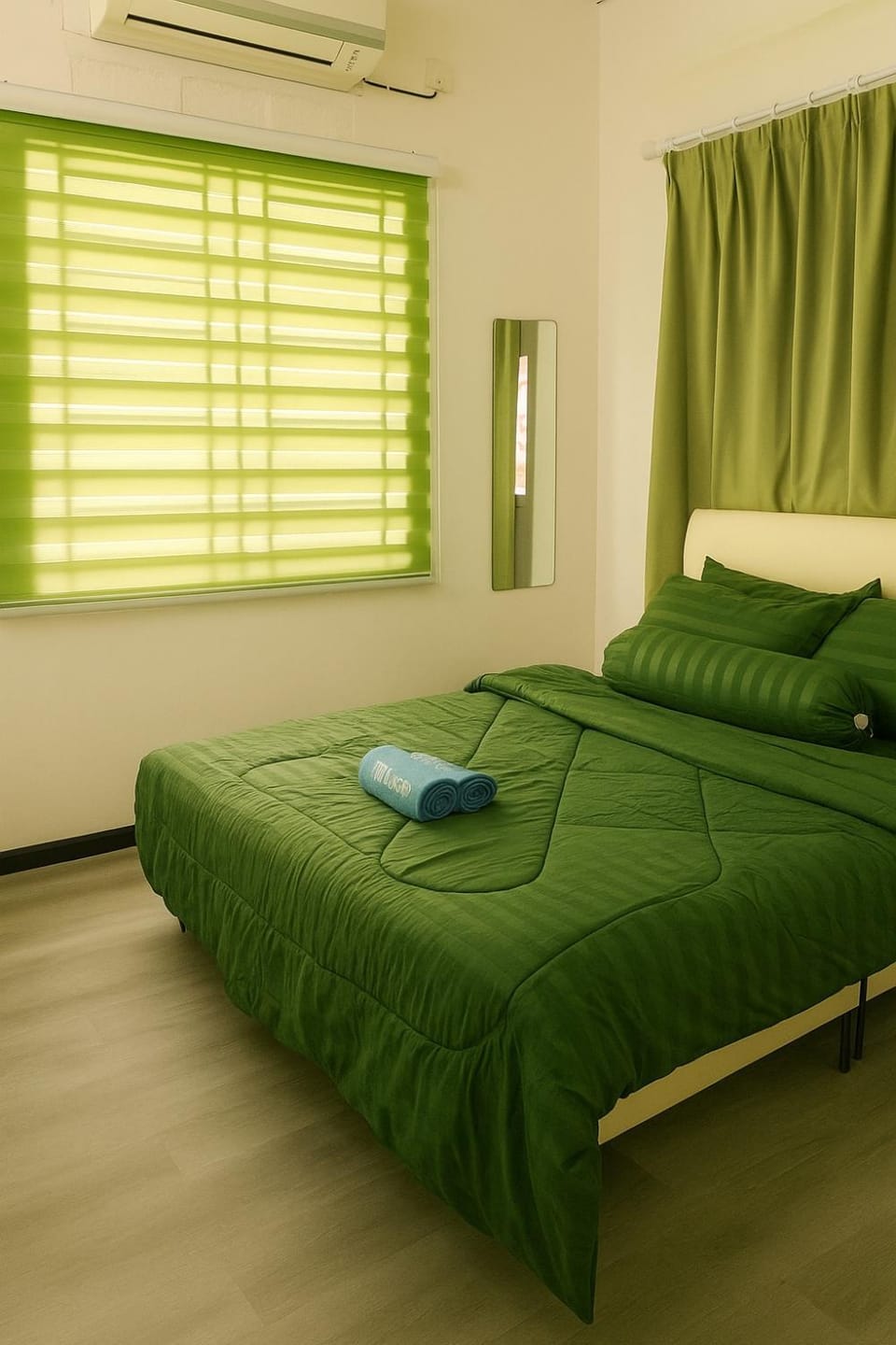 Bed, Photo of the whole room, Bedroom, towels, air conditioner