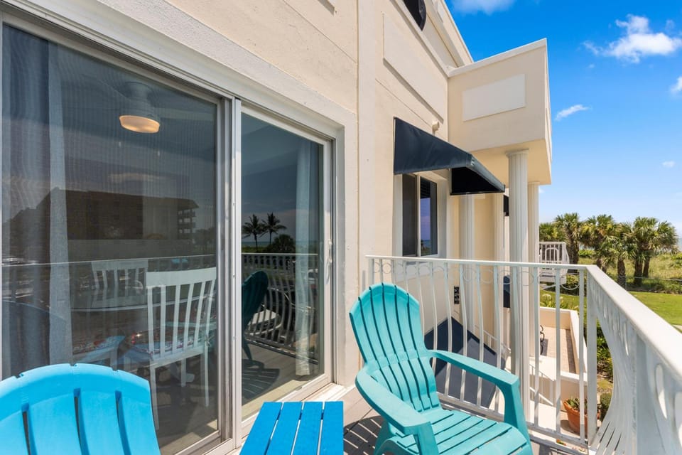 Day, View (from property/room), Balcony/Terrace, Balcony/Terrace, Seating area, Dining area