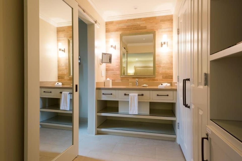 Pet-Friendly Napa Retreat Wineries Downtown Apartment in Napa Valley