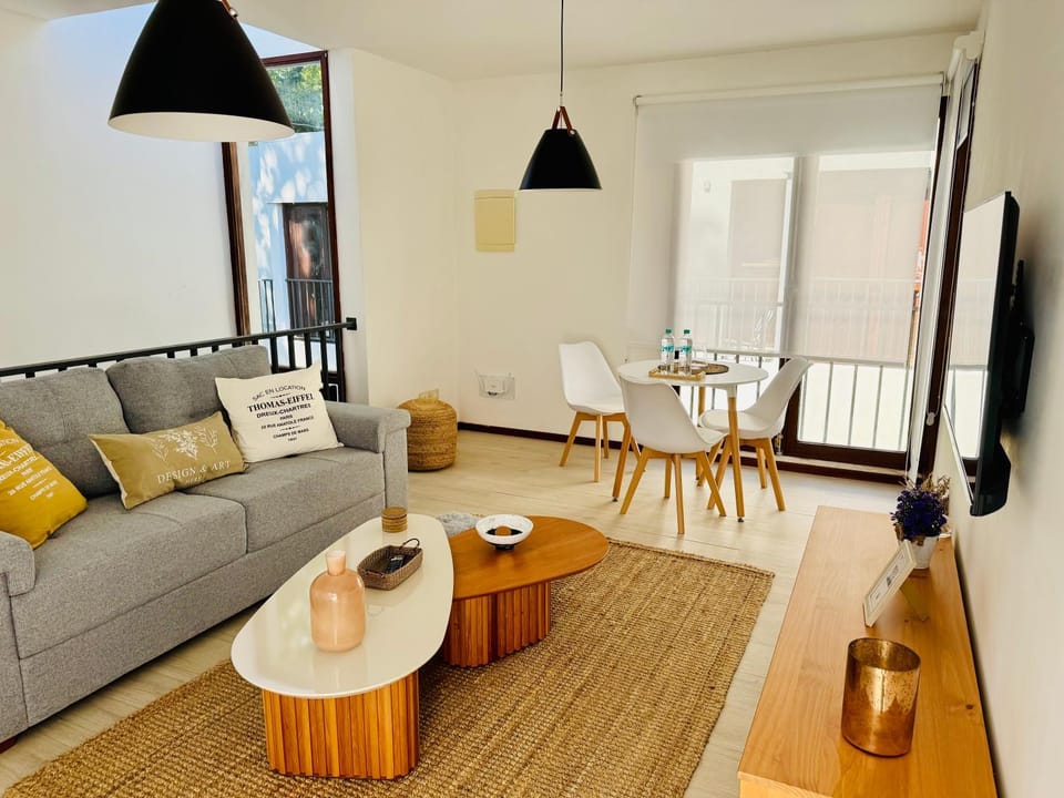 Living room, Diving