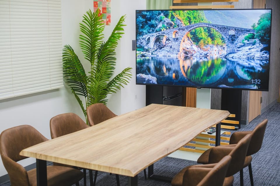 TV and multimedia, Dining area