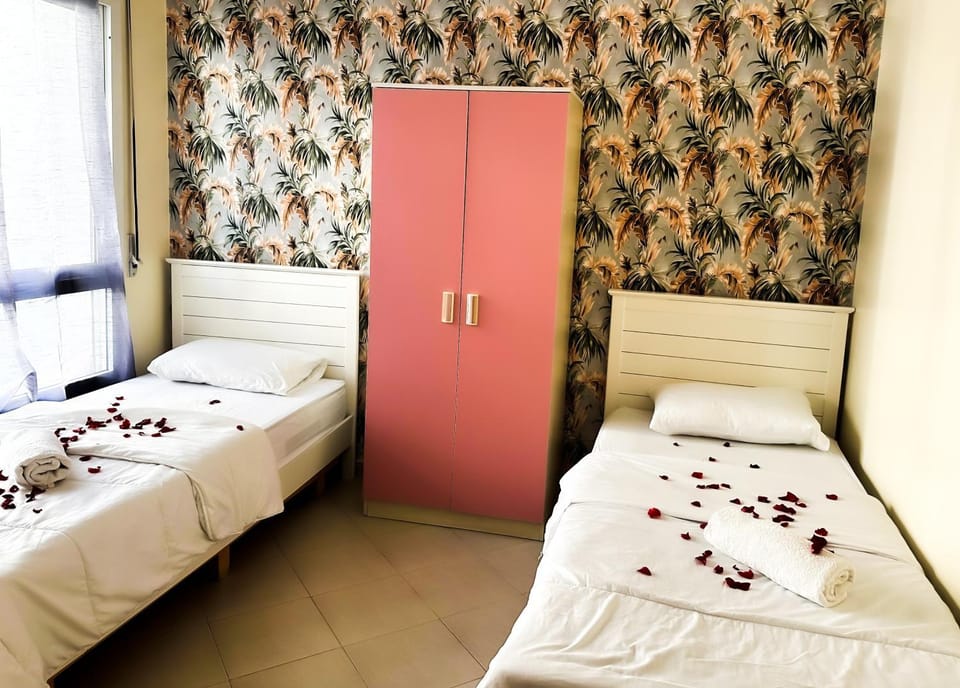 Bed, Photo of the whole room, Bedroom, wardrobe