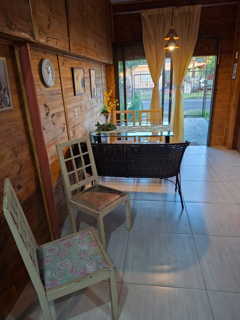 Casa reformada com Ar condicionado e Garagem, perto CMPC e BR 116 com Self Check-in Apartment in State of Rio Grande do Sul