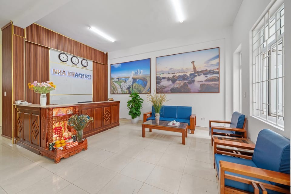 Lobby or reception, concierge