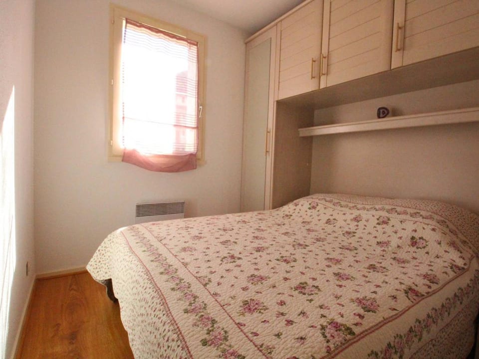T2 Centre Luchon - Balcon - Parking Inclus - Animaux Bienvenus - FR-1-313-245 Apartment in Catalonia