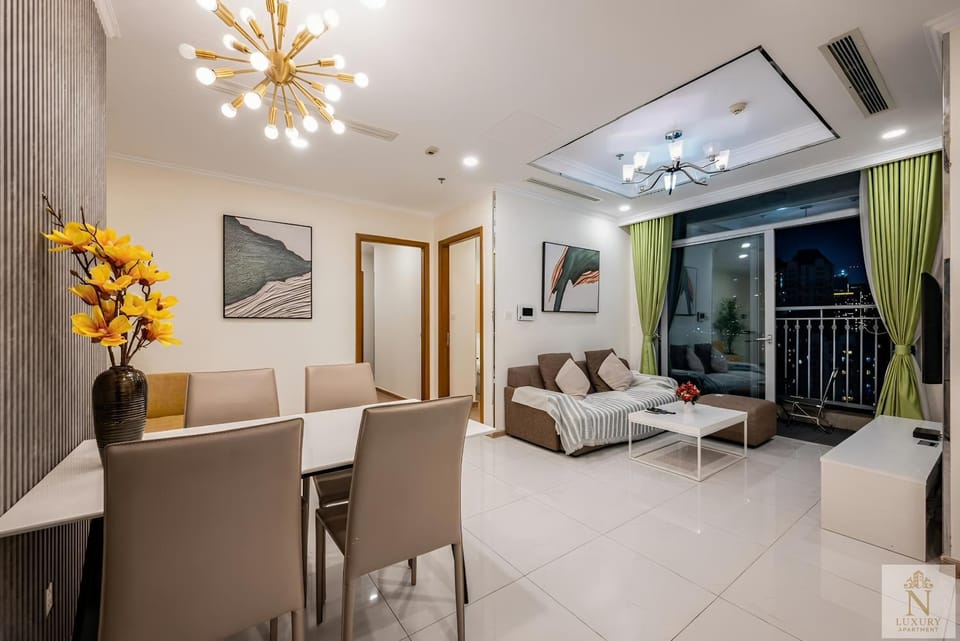 TV and multimedia, Living room, Seating area, air conditioner