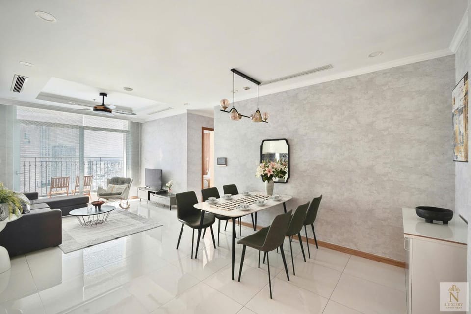 TV and multimedia, Living room, Seating area, Dining area, air conditioner