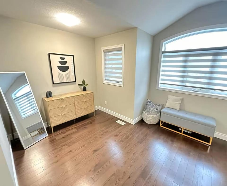 Fieldstone Estate Villa in Lake Erie