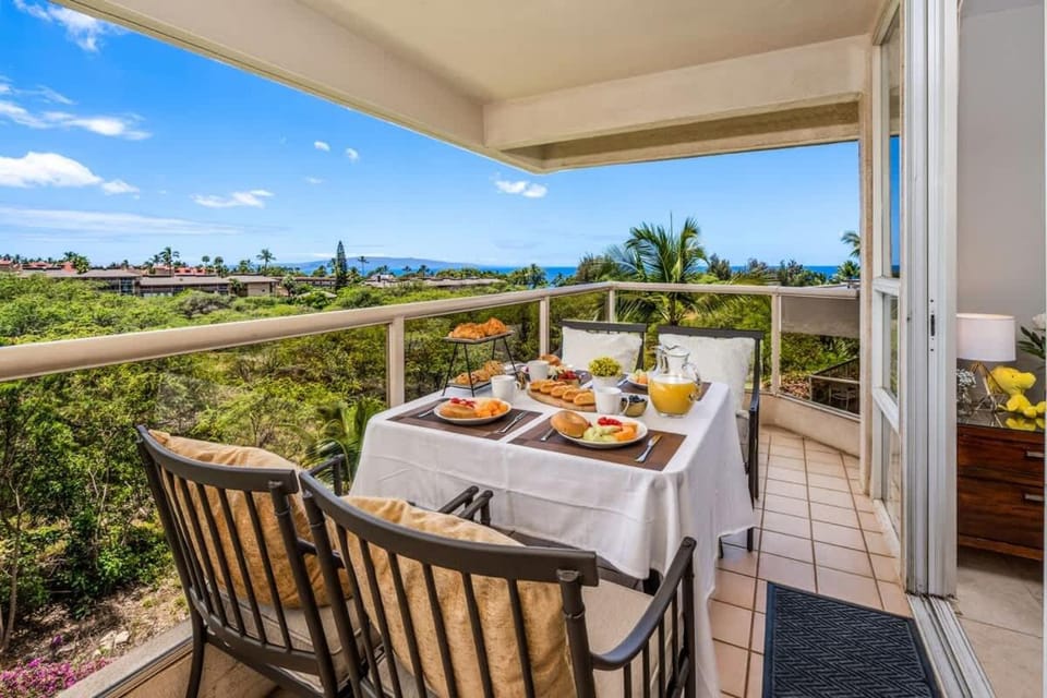 Oceanview Retreat Walk to Beach & Restaurants House in Wailea