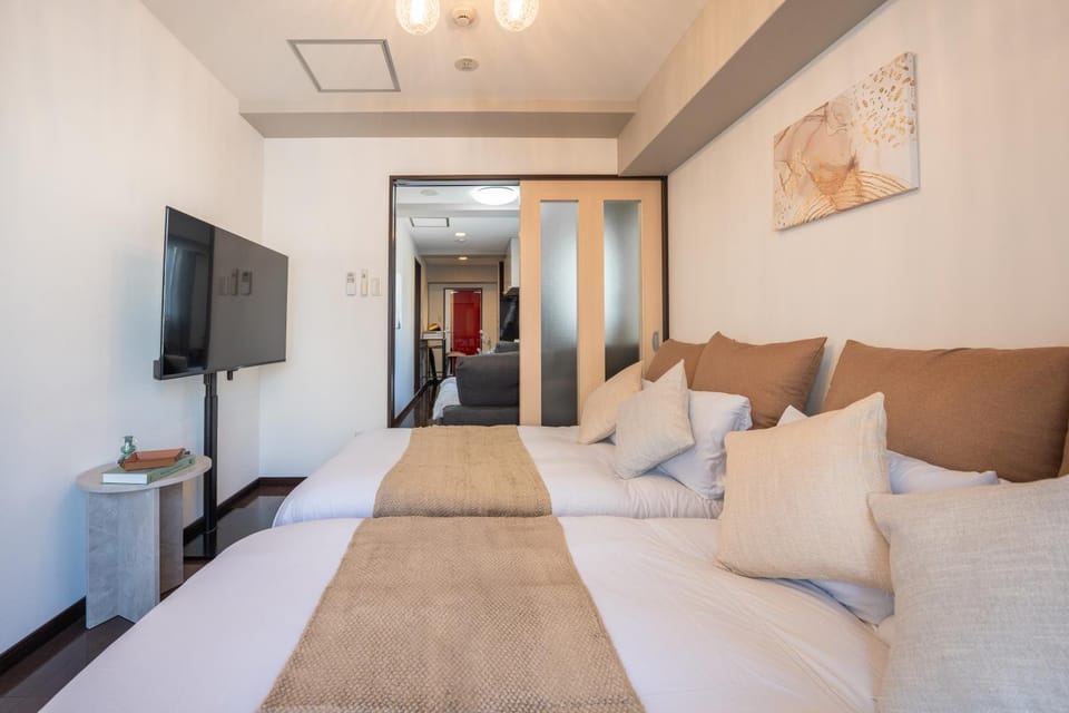 Bed, TV and multimedia, Photo of the whole room, Bedroom, air conditioner