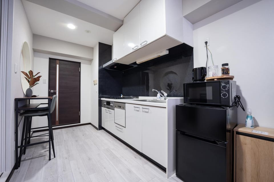 Kitchen or kitchenette, Dining area, dishwasher, stove