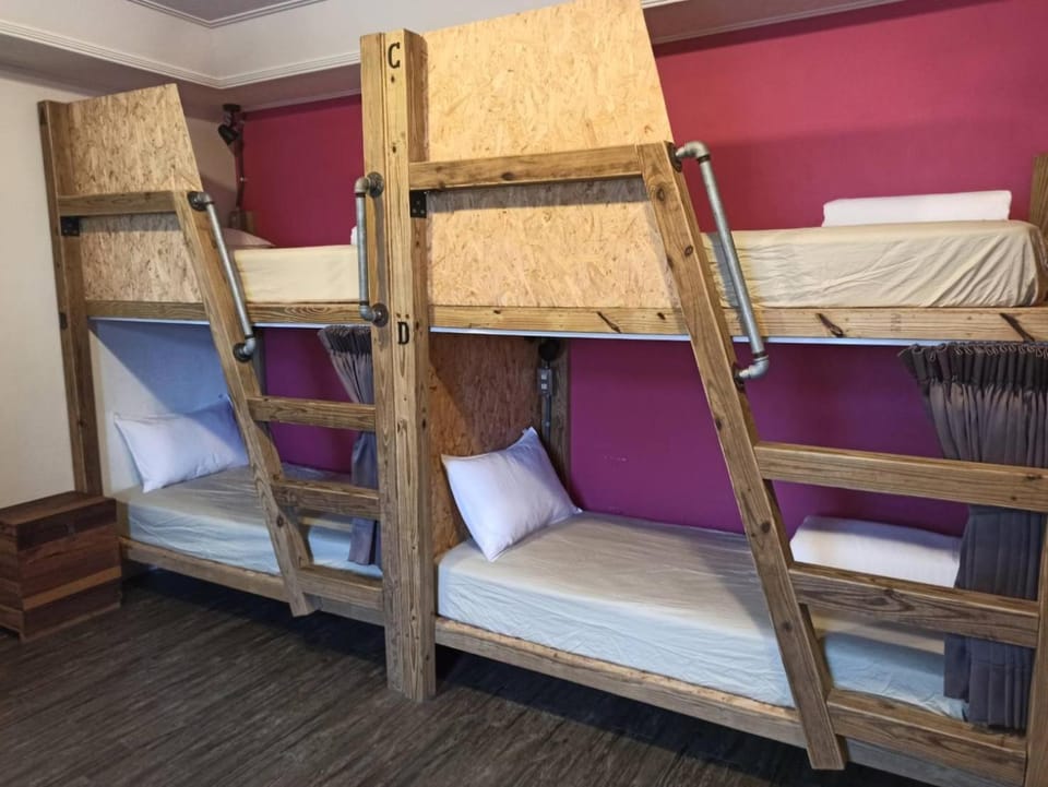 bunk bed