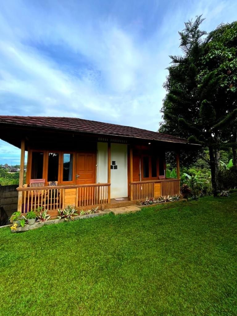Villa Kayu Danke Nature lodge in Cisarua