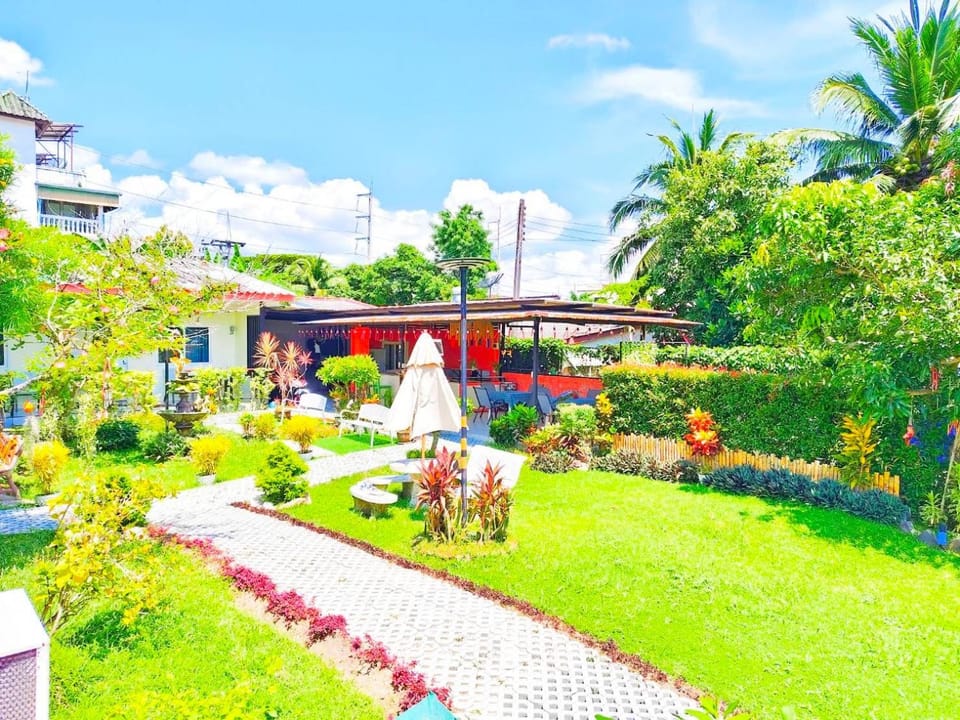 Suki Palm Bed and Breakfast in Chalong