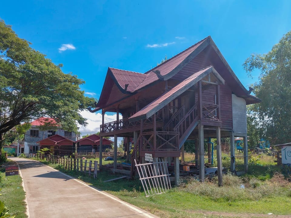 Property building, Day